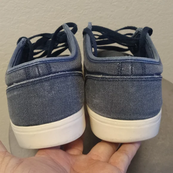 Nike Toki Low Sheos Men's 10.5 Denim Blue Jean Janoski Style Skateboard Skater - Picture 6 of 11